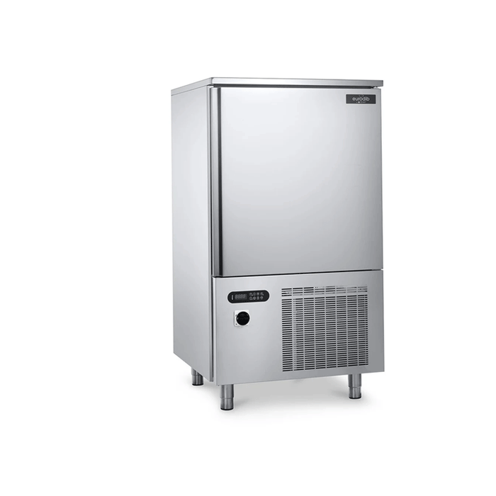 What Is the Difference Between a Blast Chiller & a Blast Freezer.