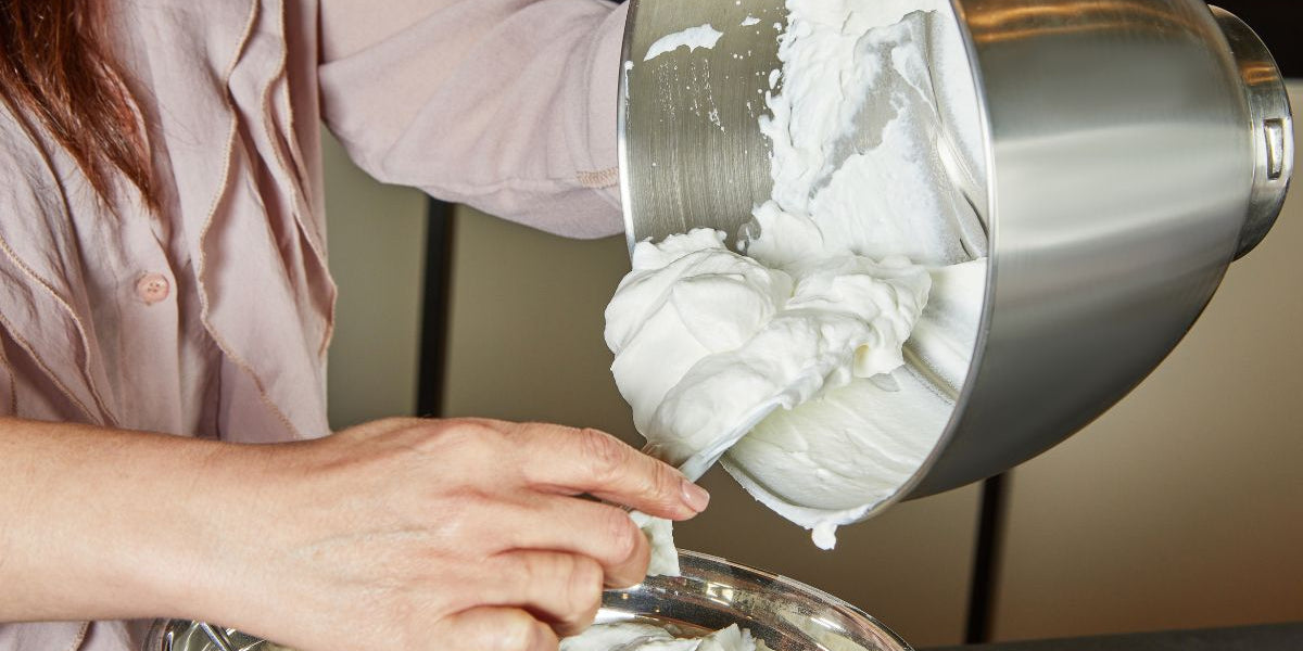 Make Icing Without Powdered Sugar (5 Proven Methods) — City Food Equipment