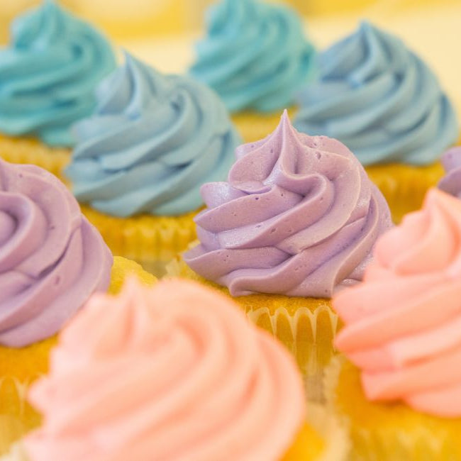 12 Types of Frosting for Perfect Cakes & Desserts