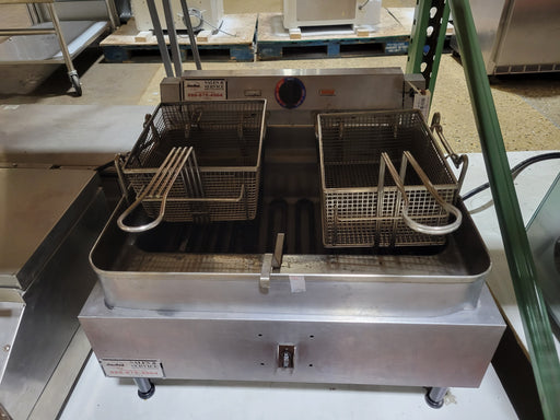 Used Star commercial fryer, 208 Volts, 1 Phase.-cityfoodequipment.com