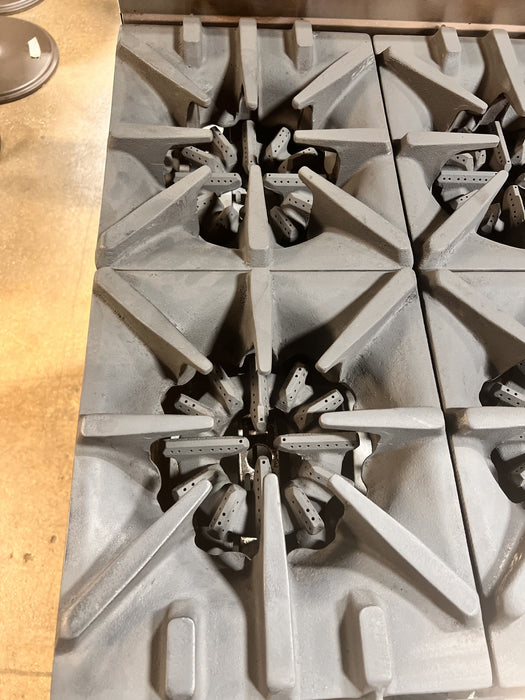 Used Garland G60-10RR Natural Gas 10 Burner 60" Gas Range with Two Ovens-cityfoodequipment.com