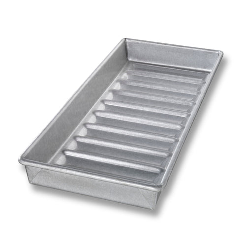 USA Pan 22100 Hot Dog Bun Pan, Makes (10) 1 3/10" x 4 4/5" Buns, AMERICOAT Glazed 26 ga Aluminized Steel-cityfoodequipment.com