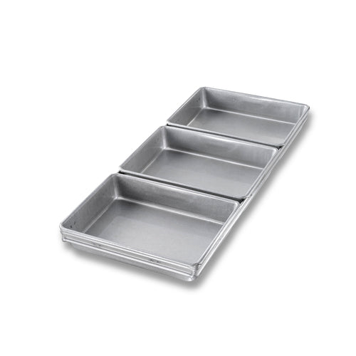Chicago Metallic 41695 Cinnamon/package Roll Pan Set, 9 4/5" X 22 1/10" X 1 4/5", AMERICOAT Glazed 26 Ga Aluminized Steel-cityfoodequipment.com