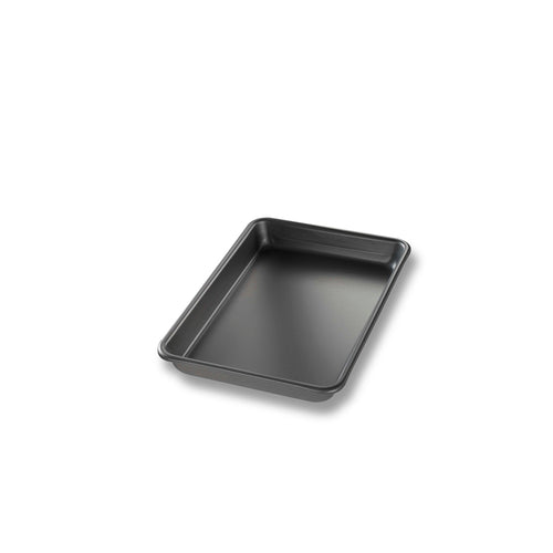 Chicago Metallic 41854 1/8 Eighth Size Bun / Sheet Pan - 9" X 6" X 1", 16 Gauge Aluminum, AMERICOAT®-cityfoodequipment.com
