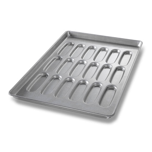 Chicago Metallic 42435 Hot Dog Bun Pan, Makes (18) 6" X 1 2/32" Buns, AMERICOAT Glazed 22 Ga Aluminized Steel-cityfoodequipment.com