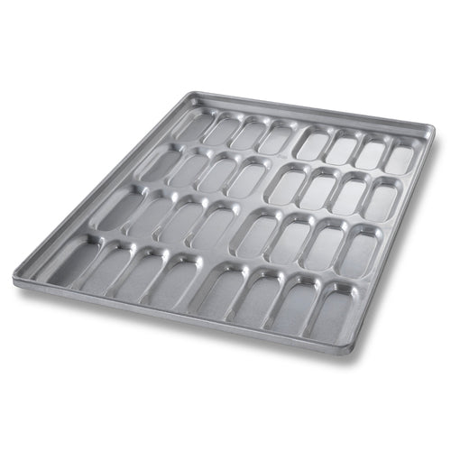 Chicago Metallic 42465 Cluster Hot Dog Bun Pan, Makes (32) 5 3/5" X 2 4/25" Buns, AMERICOAT Glazed 22 Ga Aluminized Steel-cityfoodequipment.com