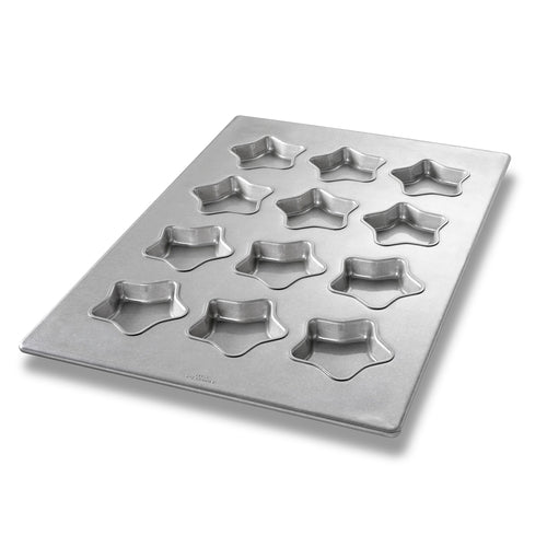 Chicago Metallic 43045 Mini Star Cake Pan, Makes (12) 4 1/2" Cakes, AMERICOAT Glazed 22 Ga Aluminized Steel-cityfoodequipment.com