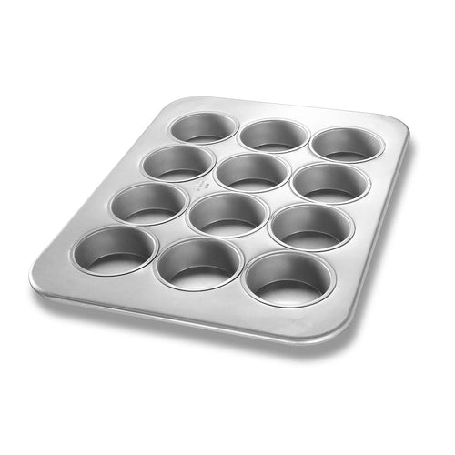 Chicago Metallic 43215 Texas Muffin Pan, Makes (12) 3 3/16" Muffins, AMERICOAT Glazed 26 Ga Aluminized Steel-cityfoodequipment.com