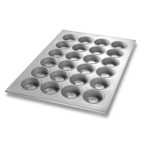 Chicago Metallic 43395 Strawberry Shortcake Pan, Makes (24) 3 3/8" Cakes, AMERICOAT Glazed 26 Ga Aluminized Steel-cityfoodequipment.com