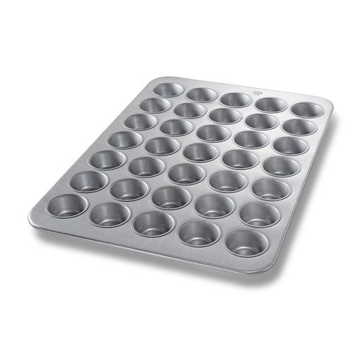 Chicago Metallic 45575 Cupcake/muffin Pan, Makes (35) 2 3/4" Muffins, AMERICOAT Glazed 26 Ga Aluminized Steel-cityfoodequipment.com