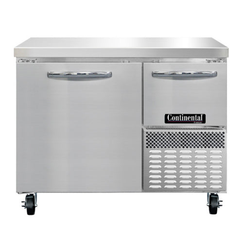 Continental FA43SN 43"W Worktop Freezer w/ (2) Sections & (2) Doors, 115v-cityfoodequipment.com