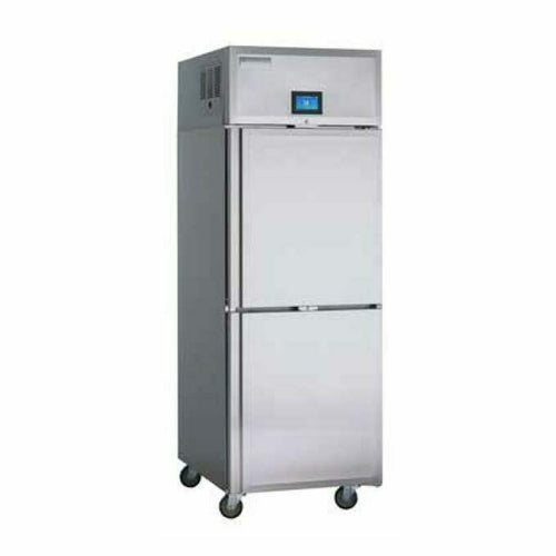 Delfield GAR3P-SH 83" Three Section Reach In Refrigerator, (6) Left/right Hinge Solid Doors, 115v-cityfoodequipment.com