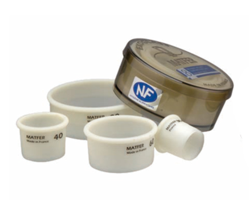 Matfer Bourgeat 150103 8 Piece Round Pastry Cutter Set w/ Storage Container, Composite-cityfoodequipment.com