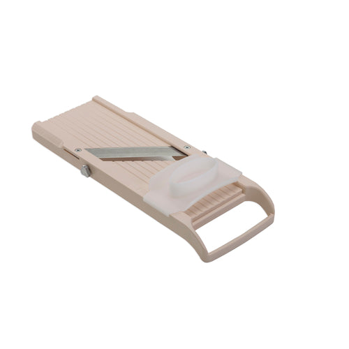 Benriner 186706 Big Beni Mandoline Slicer w/ (3) Stainless Steel Blades & Safety Pusher - Polypropylene-cityfoodequipment.com