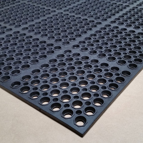 Cactus Mat 3520-C1 VIP Floormate Anti Fatigue Mat - 3 1/4' x 4 7/8', Black-cityfoodequipment.com