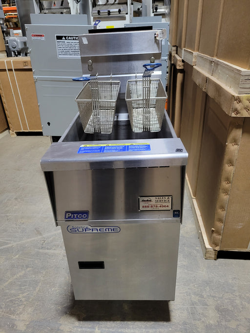 Used Pitco SSH55 Gas Fryer - (1) 50 lb. Vats, Floor Model, Natural Gas-cityfoodequipment.com