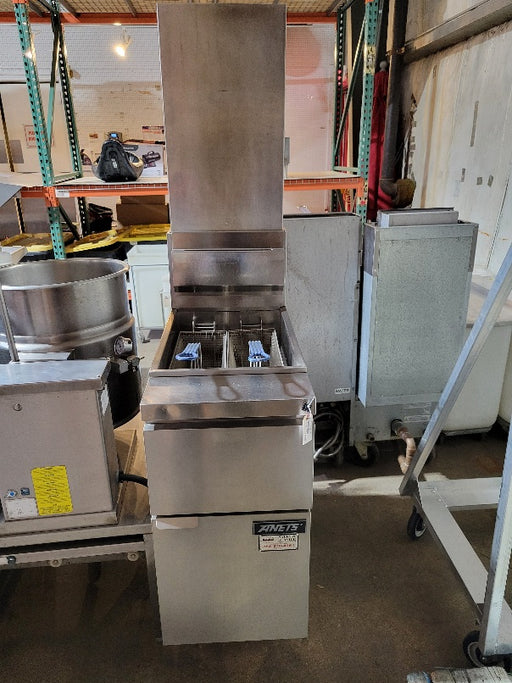 Anets 14GS Gas Fryer - (1) 50 lb Vat, Floor Model, Natural Gas-cityfoodequipment.com