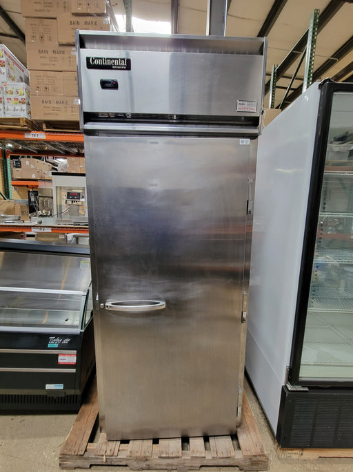 Used Continental DL1RI 1-Section Roll-In Refrigerator with 66¼” Cart Capacity-cityfoodequipment.com