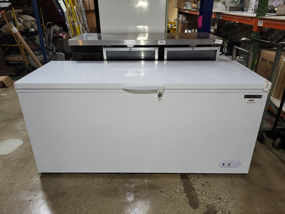 Used Maxx Cold MXSH19.4SHC 71 3/10" Select Series Mobile Chest Freezer-cityfoodequipment.com