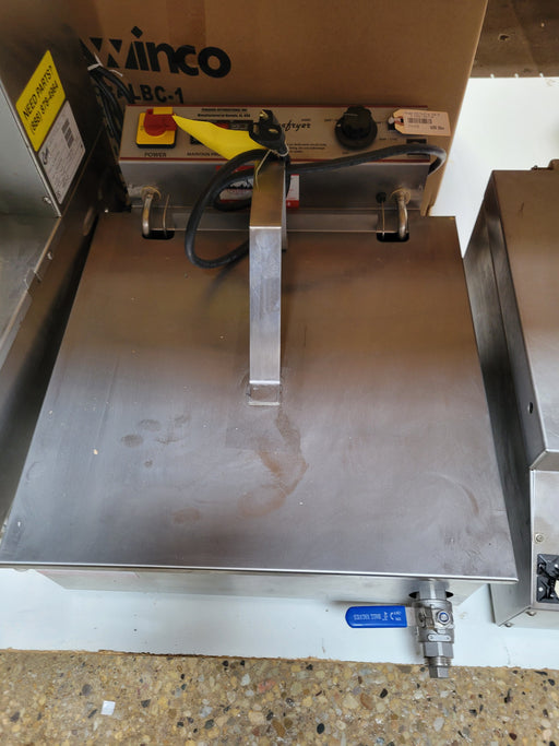 Paragon Countertop Electric Funnel Cake Fryer - (1) 25 lb Vat, 240v/1ph-cityfoodequipment.com
