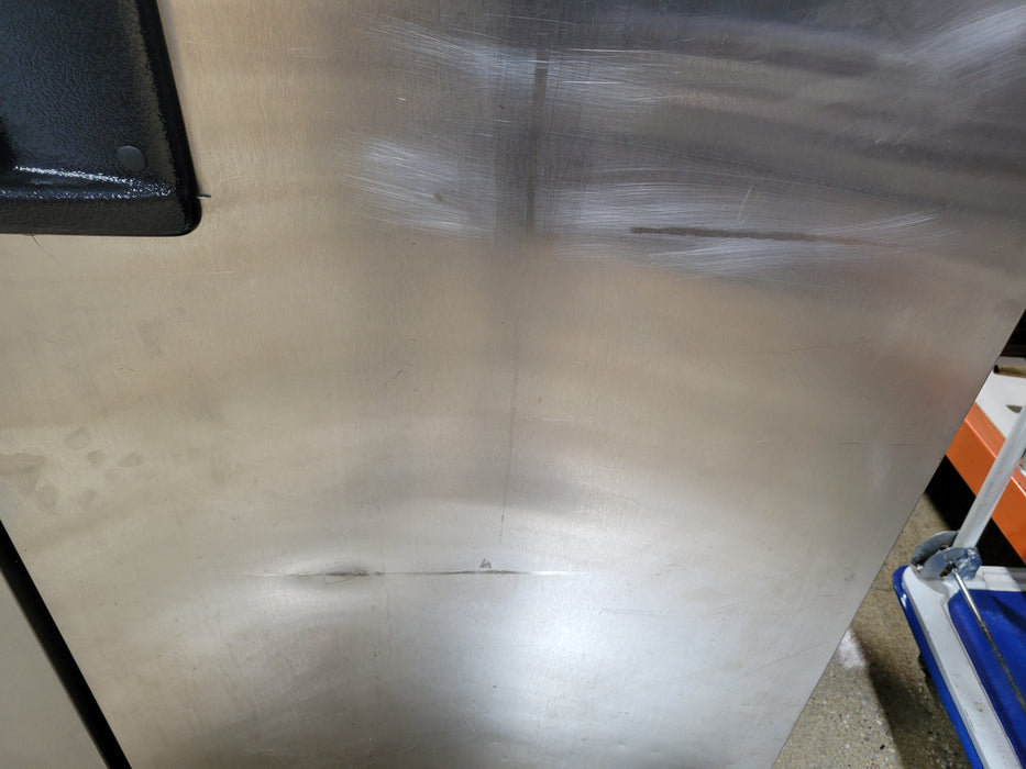 Used True TA2R-2S TA Series Two-Door Reach-In Refrigerator, 56 Cu. Ft.-cityfoodequipment.com