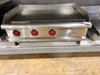 APW Wyott 36E Workline – 36" Commercial Electric Griddle, 3 Phase-cityfoodequipment.com
