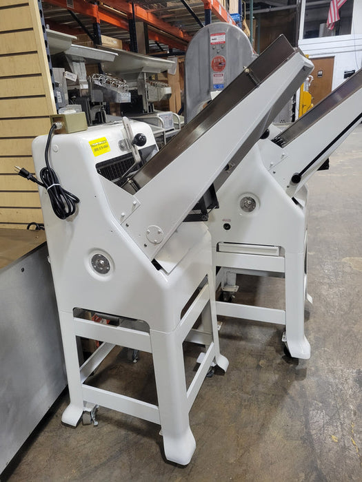 Refurbished Oliver 797G-1/2 Commercial Gravity Feed 1/2" Bread Slicer, New Blades-cityfoodequipment.com