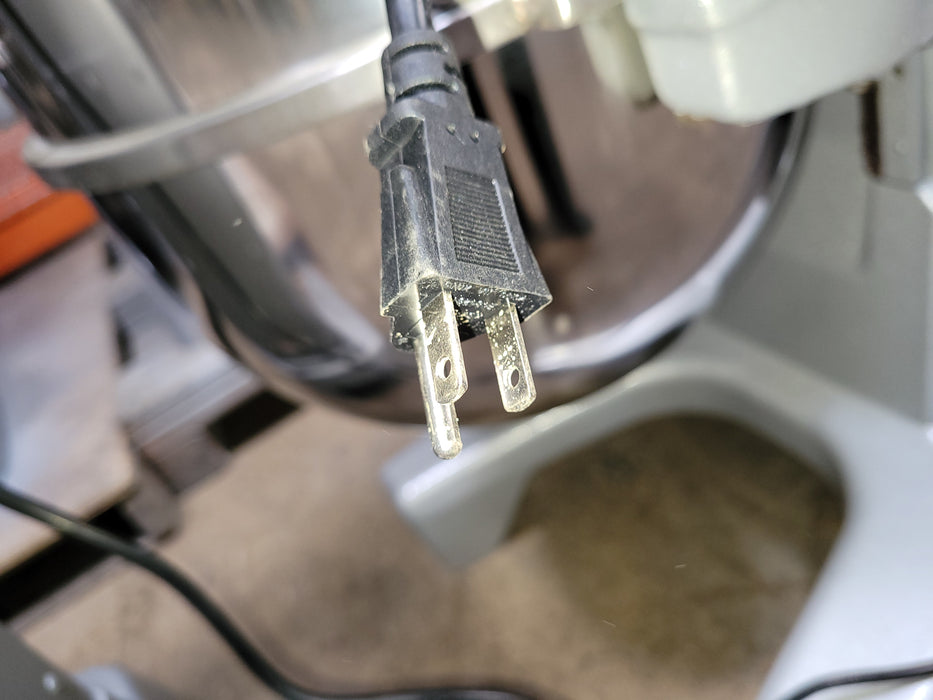 Used Hobart D300 Commercial 30 Qt Mixer - 1 Phase-cityfoodequipment.com
