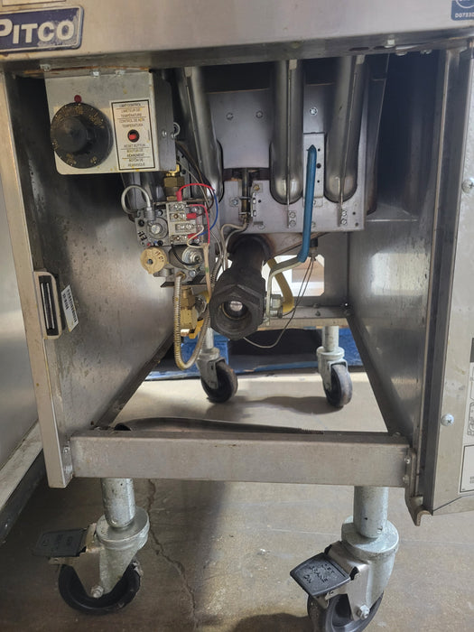 Used Pitco SG14 Gas Fryer - (1) 50 Lb Vat, Floor Model, Natural Gas-cityfoodequipment.com