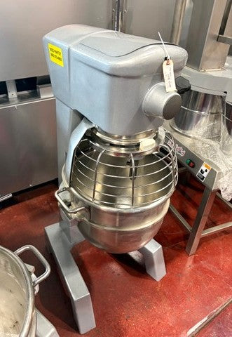 Used Hobart 30Qt Mixer With Guard - 1 Phase D-300T W/ Timer-cityfoodequipment.com