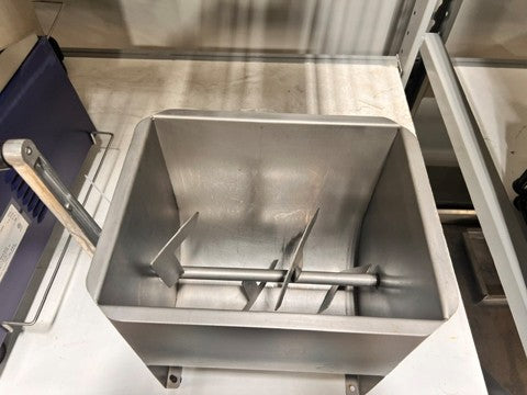 USED MANUAL MEAT MIXER