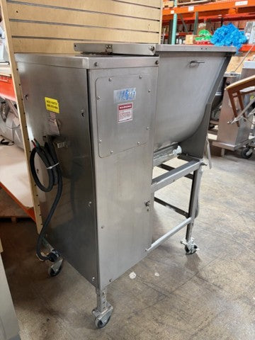 Used Biro AFMG 24 Auto Feed Mixer/Grinder 32 Head-cityfoodequipment.com