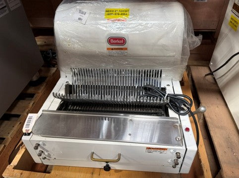 Used Berkel MB-7/16 Bread Slicer-cityfoodequipment.com