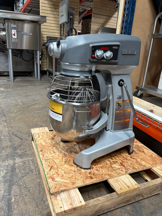Used Hobart Legacy+ HL200 20 Qt.  Planetary Stand Mixer 120V  1/2HP Newer Style with guard
