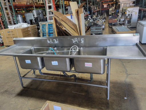 126" 3-Compartment Sink, 24" x 24" Bowls with Left & Right Drainboards-cityfoodequipment.com
