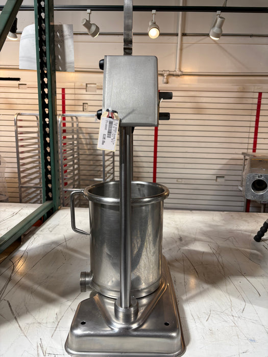 USED F. Dick (9050900) Sausage Filler, Stainless Steel 9 ltr / 18 lb capacity-cityfoodequipment.com