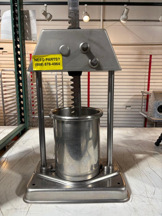 USED F. Dick (9050900) Sausage Filler, Stainless Steel 9 ltr / 18 lb capacity-cityfoodequipment.com