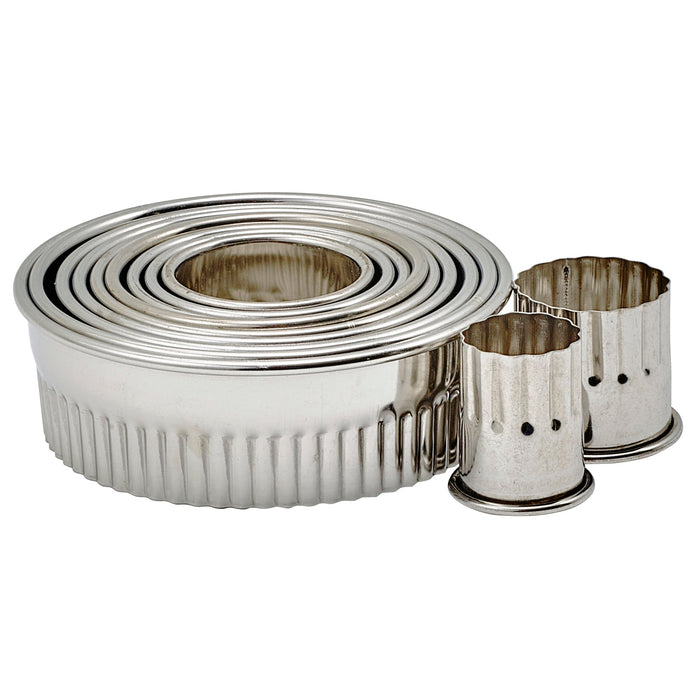 11pc Cookie Cutter Set, Fluted Round, 1" to 3" Dia x 1"H, S/S (12 Set)-cityfoodequipment.com