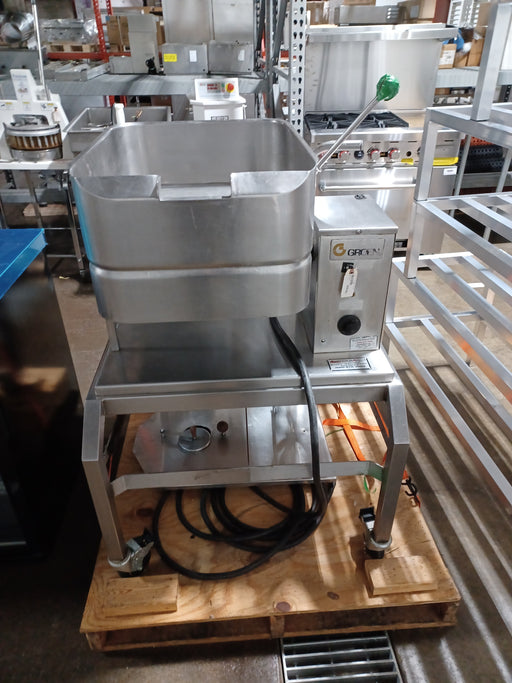 Used Groen TD/FPC 10 Gal. Commercial Braising Pan-cityfoodequipment.com
